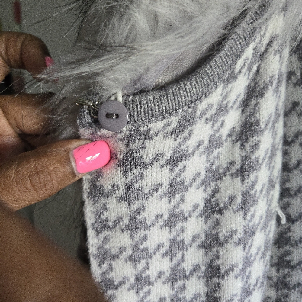 SIONI Fur collar sweater coat NWT - Picture 11 of 12